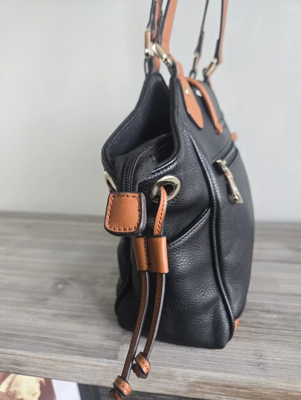 Stauer Black & Tan Shoulder Bag Gold Logo Large Satchel Tote